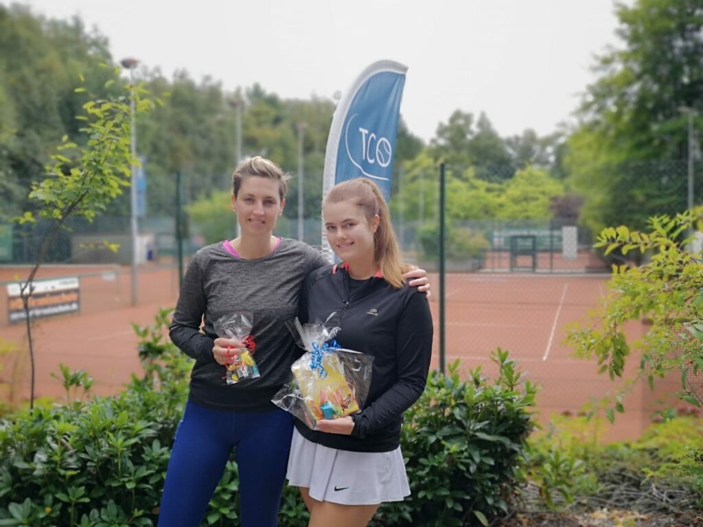 Tennis-Vereinsmeisterschaft und Saisonabschluss 2 Tennis-Vereinsmeisterschaft und Saisonabschluss 2